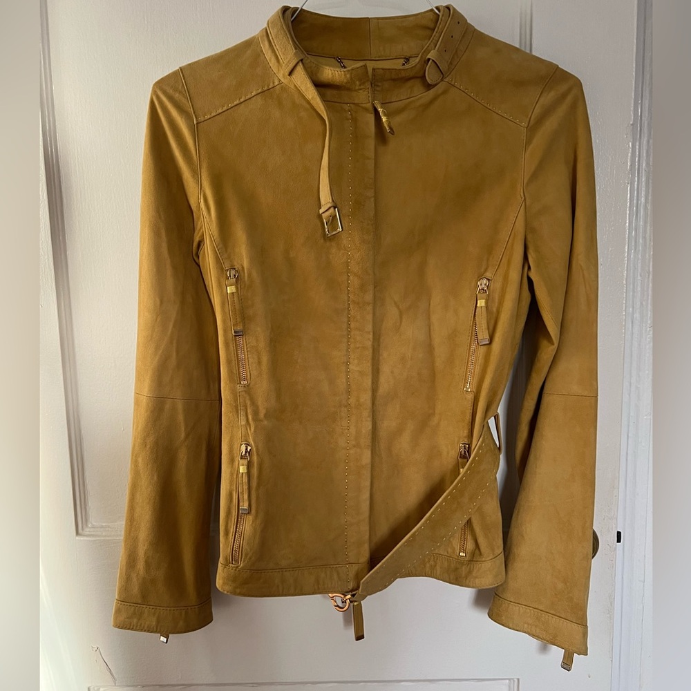 S‘Max Mara 100% leather suede butter yellow jacket